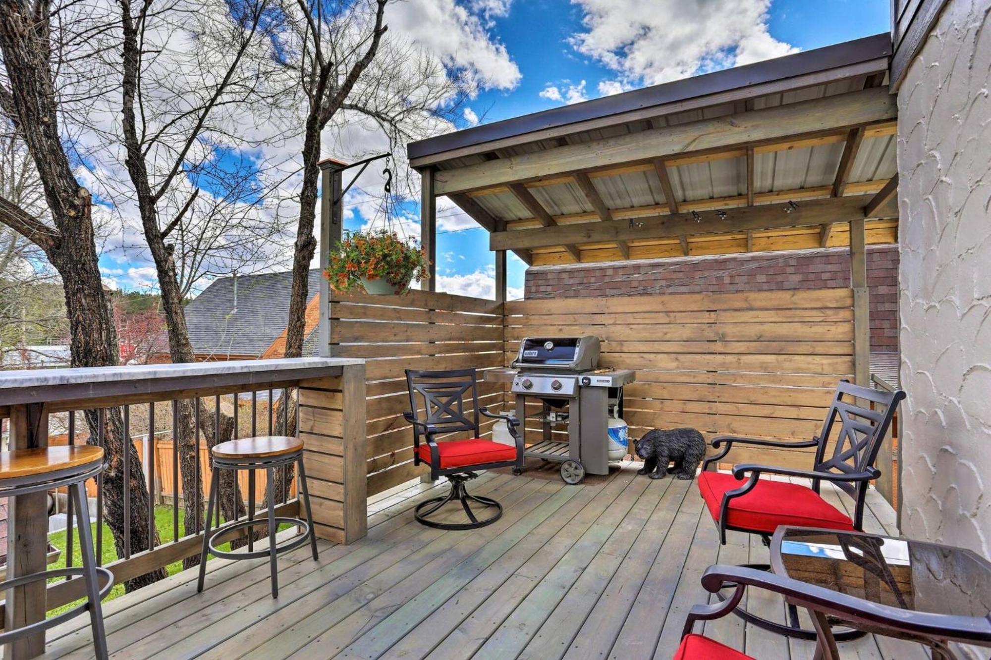 Cozy Custer Cottage W Deck: Walk To Shops Food Екстер'єр фото